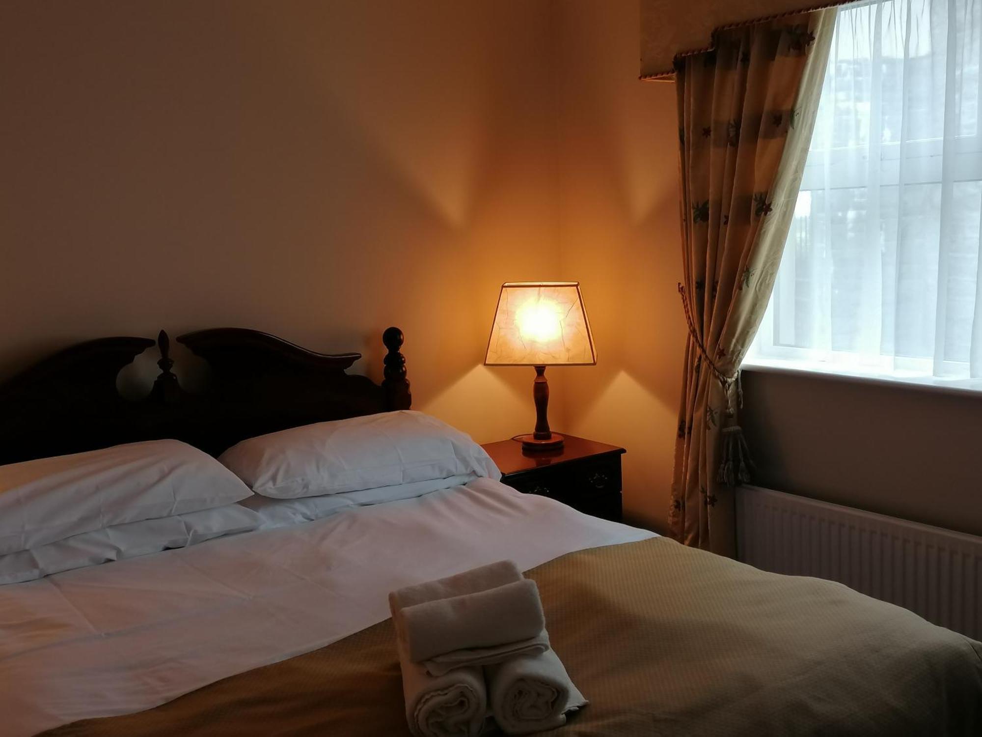 Aran View Country House And Lodge ドゥーリン エクステリア 写真