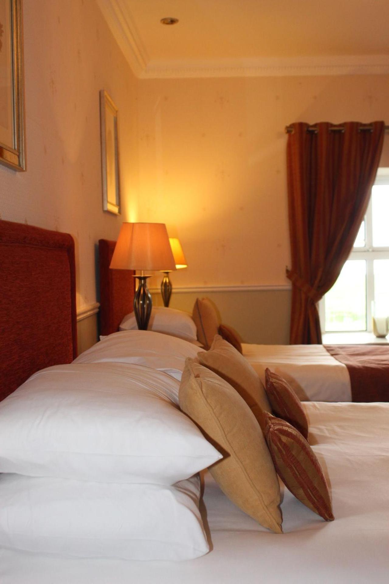 Aran View Country House And Lodge ドゥーリン エクステリア 写真